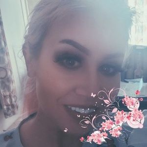 Meet your Posher, Nichole